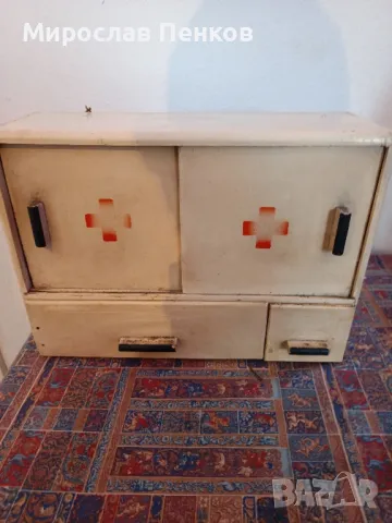 Аптечка, снимка 8 - Антикварни и старинни предмети - 49252550