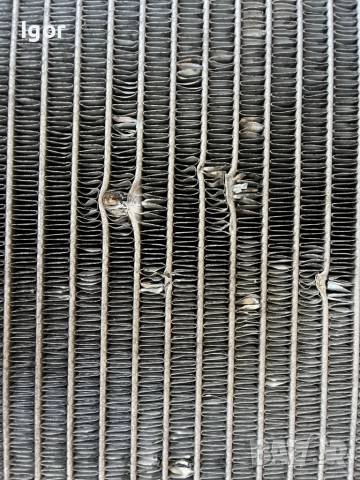 Радиатор Туран 1,9 тди , снимка 3 - Части - 52922937