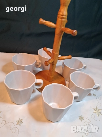 дървена стойка със шест порцеланови чаши за чай 28/5, снимка 6 - Чаши - 51965384
