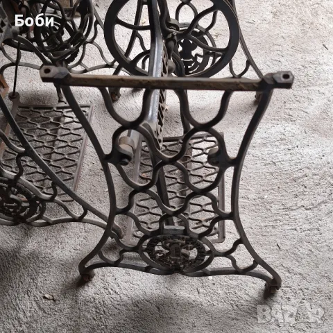 Метални крака от шевни машини , снимка 7 - Декорация за дома - 49905602