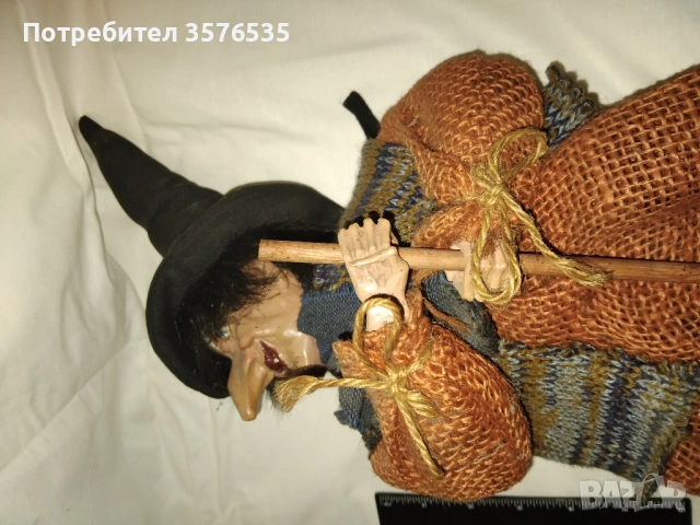 Продавам колекционерска кукла на Баба Яга, снимка 3 - Колекции - 53158279