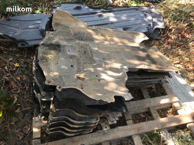 Кора под скоростна кутия Мерцедес Ц класа W203 C class 2000-2007, снимка 1