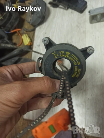 Лентов кабел за волан за PEUGEOT 607, снимка 2 - Части - 51353087