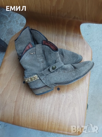 дамски шпицарки естествена кожа в отлично състояние, снимка 1