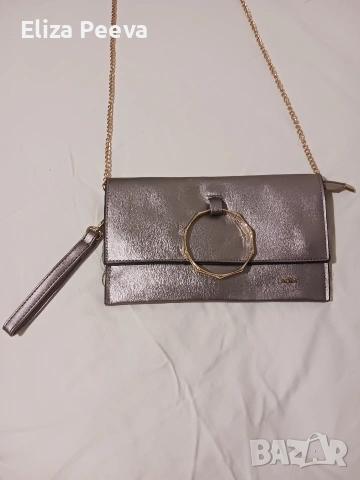 Сребриста чанта, снимка 4 - Чанти - 53488612