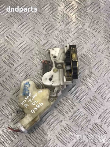 Задна лява брава Nissan Almera Tino 2000г.