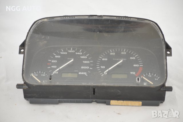Табло Километраж Speedometer/Instrument Cluster за VW Golf 3 1H6919033E 1H6 919 033 E, снимка 1 - Части - 39770826
