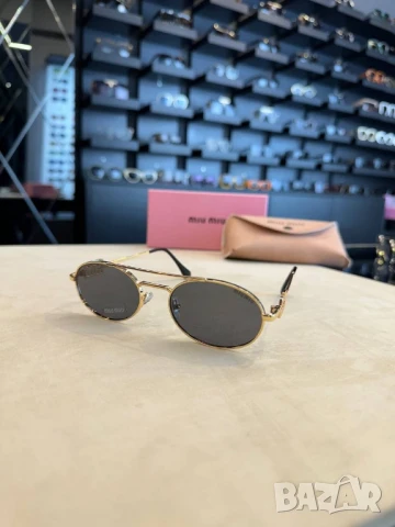 очила с черен обикновен калъф miu miu louis vuitton , снимка 6 - Слънчеви и диоптрични очила - 50744293