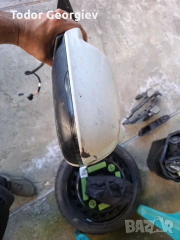 Огледала audi A4 b8 2010, снимка 2 - Части - 50499761