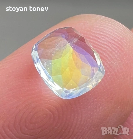 Рядък 1.60кт Rainbow Moonstone – ТОП качество от Мадагаскар! Нов!, снимка 12 - Други - 53568042