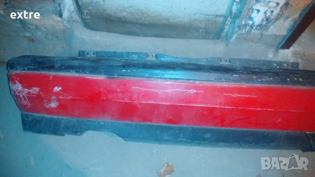 Задна червена броня от голф 3  Volkswagen Golf III, снимка 2 - Аксесоари и консумативи - 27105760