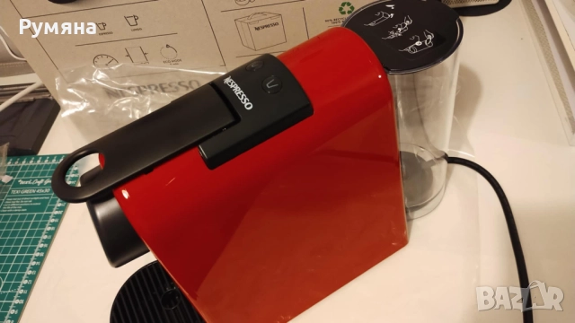 Nespresso кафемашина Essenza Mini + 300 капсули, снимка 4 - Кафемашини - 52913601