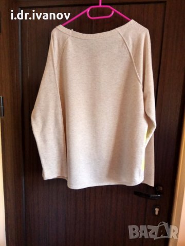 къса спортна блуза с изкрящи звезди , снимка 3 - Блузи с дълъг ръкав и пуловери - 27893096