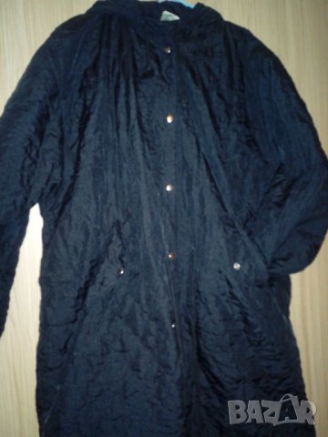 Черно олекотено яке пролет-есен с качулка и джобове, снимка 3 - Якета - 38496717