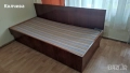 продавам стар модел дървена, разтегателна маса и диван, снимка 7