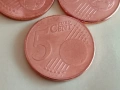 Подавам 5 евро цента български с дефект , снимка 2