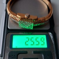 Дамскa златнa гривна-часовник 18 карата с 34 диаманта.Датира от началото на 20 век,марка Венус, снимка 10 - Гривни - 44086042