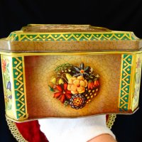 Метална кутия Haribo,цветя,релеф. , снимка 3 - Антикварни и старинни предмети - 34624404