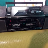Toshiba RT-7096 радио-касетофон-компакт диск плейър, снимка 9 - Радиокасетофони, транзистори - 35420527