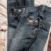 Revolt Jeans. Italy Size 32 Много яки дънки, снимка 8 - Дънки - 40391164