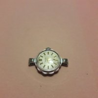 Стар дамски механичен часовник -Чайка , снимка 2 - Антикварни и старинни предмети - 26716609