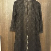 Много луксозна копринена горница в черно, марка KIKI RIKI  с конусовидни ефектни копчета, снимка 18 - Туники - 37446306