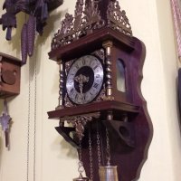 Часовник Атлас с механизъм на Франц хермле профилактиран при часовникар, снимка 1 - Стенни часовници - 32252424