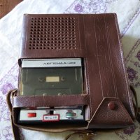 Руски репортерски магнетофон Легенда 401, снимка 2 - Антикварни и старинни предмети - 33613680