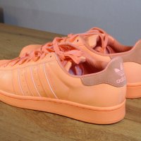 Adidas Superstar Adicolor Sun Glow - 42 номер Рефлективни!, снимка 5 - Маратонки - 39555870