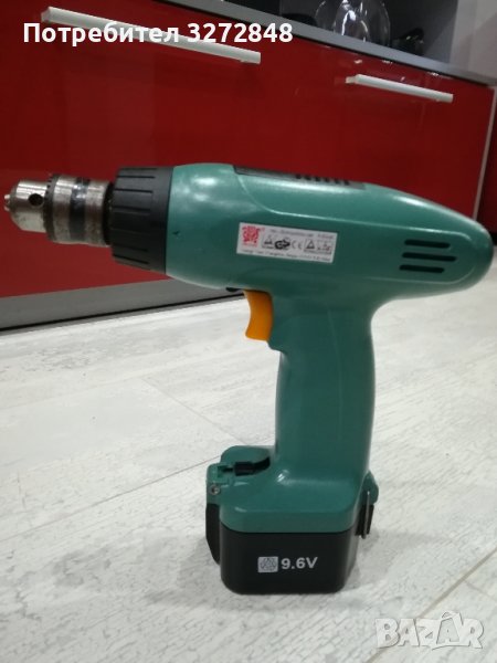Акомулаторна бормашина/винтоверт 9,6V, снимка 1