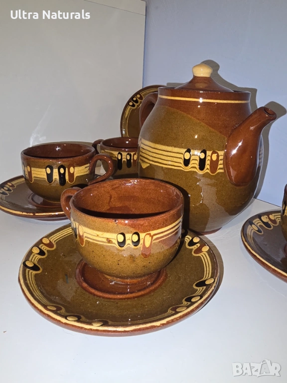 Керамичен комплект за чай нов, 4 чаши с чинии и чайник, снимка 1