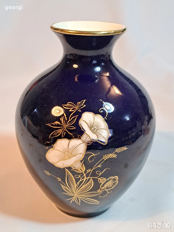 немска порцеланова ваза кобалт с позлата М1, снимка 1