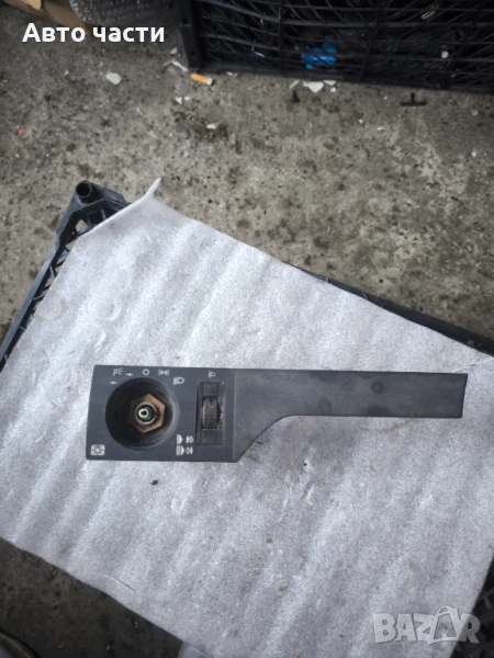 Интериорна пластмаса ключ светлини за Mercedes-Benz 124 Sedan (12.1984 - 06.1993), 4+1 вр., седан, снимка 1