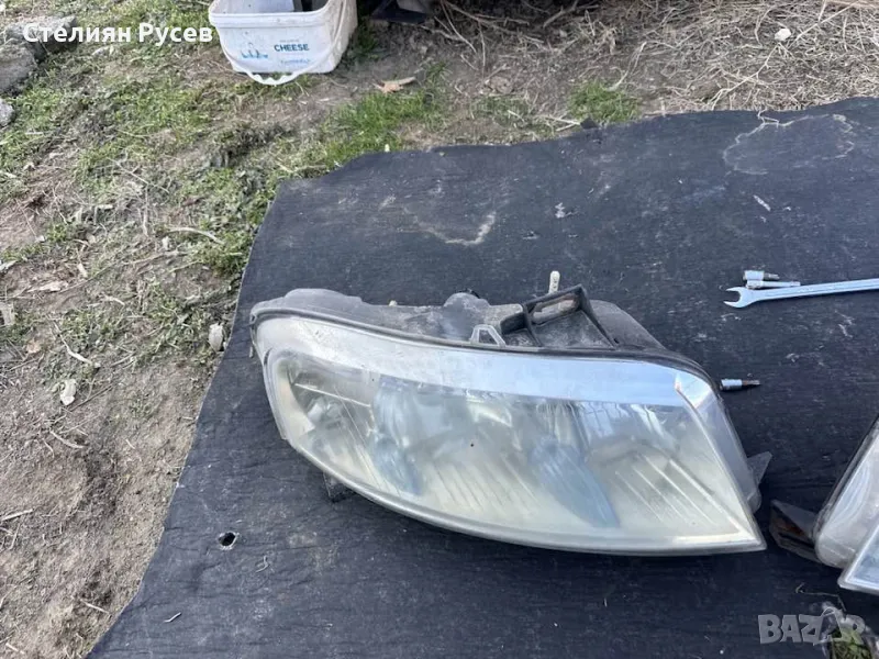 ляв   фар за Fiat Stilo 1.6i бензин - цена 30лв  само левият е наличен   -дава се както e на  снимк, снимка 1