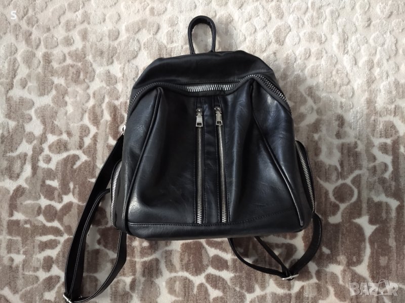 Черна кожена раница, снимка 1
