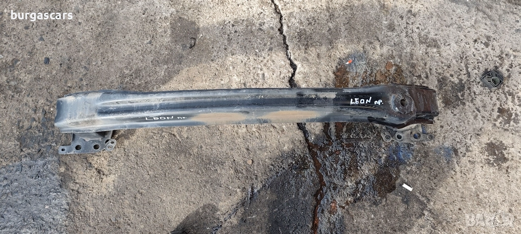 Основа предна броня Seat Leon - 60лв, снимка 1