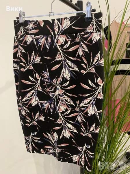 Нова пола в размер S, снимка 1