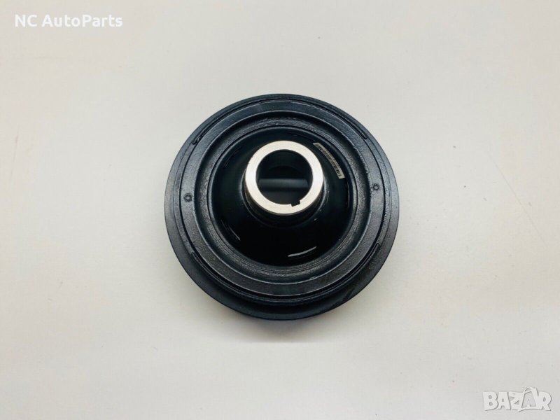 Демпферна шайба за MERCEDES Мерцедес W205 AMG C43 3.0 367 коня OM276.823 A2760300203 2018, снимка 1