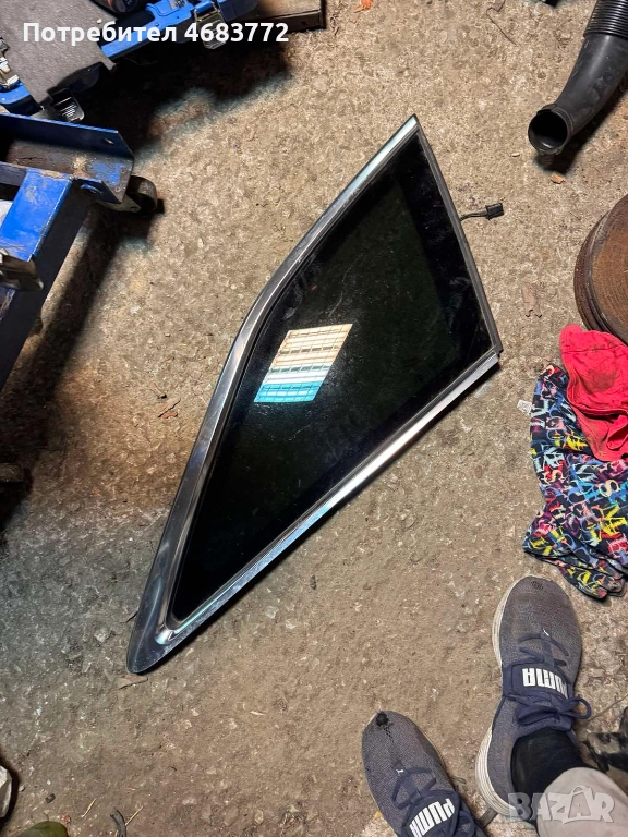 Задно малко дясно триъгълно стъкло в багажника комби Ауди Audi A6 2018г. само за 260лв. 4K9845298A, снимка 1