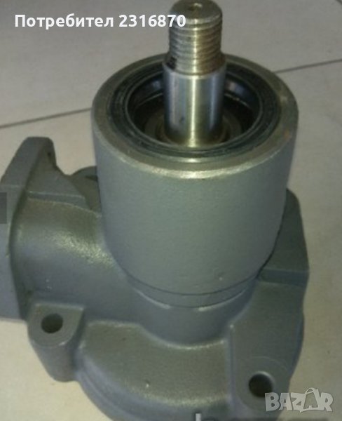 Водна помпа за ЮМЗ, снимка 1