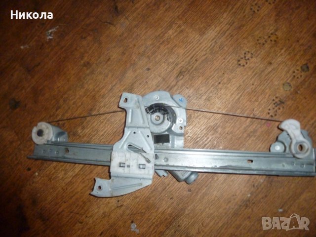 Преден десен  ел.стъклоповдигач-Пежо 107