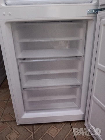 Чисто нов комбиниран хладилник с фризер с две години гаранция!, снимка 10 - Хладилници - 52676757