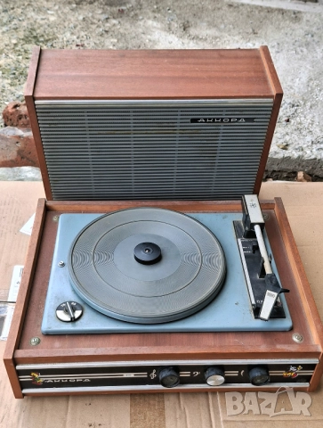 Грамофони Рига Моно, Акорд Моно и Акорд Стерео, снимка 4 - Грамофони - 52830211
