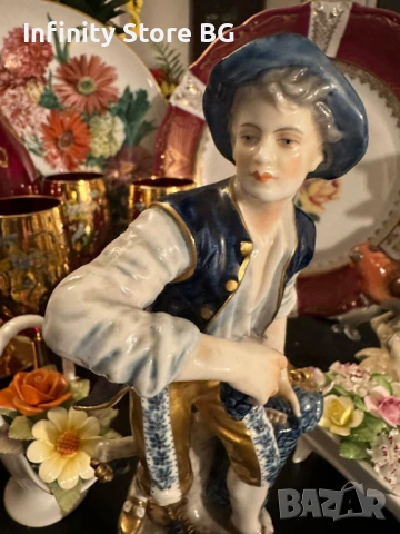 Rudolf Kammer Volkstedt Germany  Circa 1970 “Гроздоберачите”, снимка 2 - Антикварни и старинни предмети - 53461993