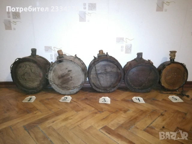 Стари бъкели изработени от различни бъчвар в различни години. 