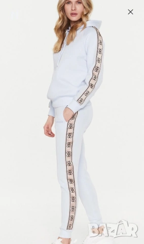 Долнище на Guess, снимка 2 - Спортни екипи - 53022805