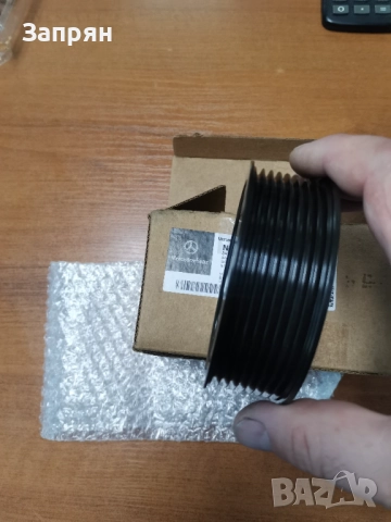 Ремъчна шайба климатичен компресор Мерцедес, снимка 2 - Части - 52550506