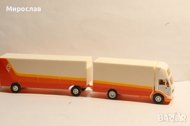 HERPA 1:87 H0 MERCEDES BENZ TIR КАМИОН МОДЕЛ, снимка 4 - Колекции - 53608827