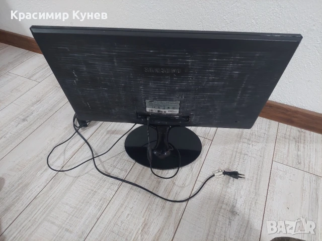 монитори , снимка 5 - Монитори - 50660987