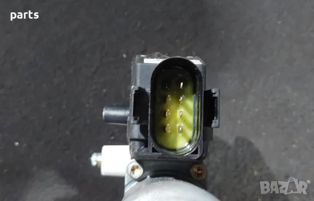 Машинка Предно Дясно Стъкло Ауди А3 8L (2)
- 113846101 - 05071901, снимка 4 - Части - 49265511